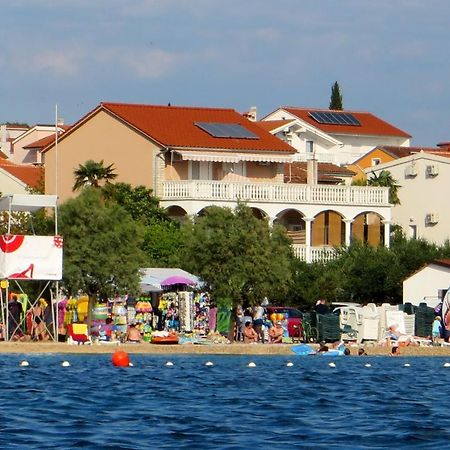 Beach Apartments Roza - The Garden Apartment Biograd Na Moru Exterior photo